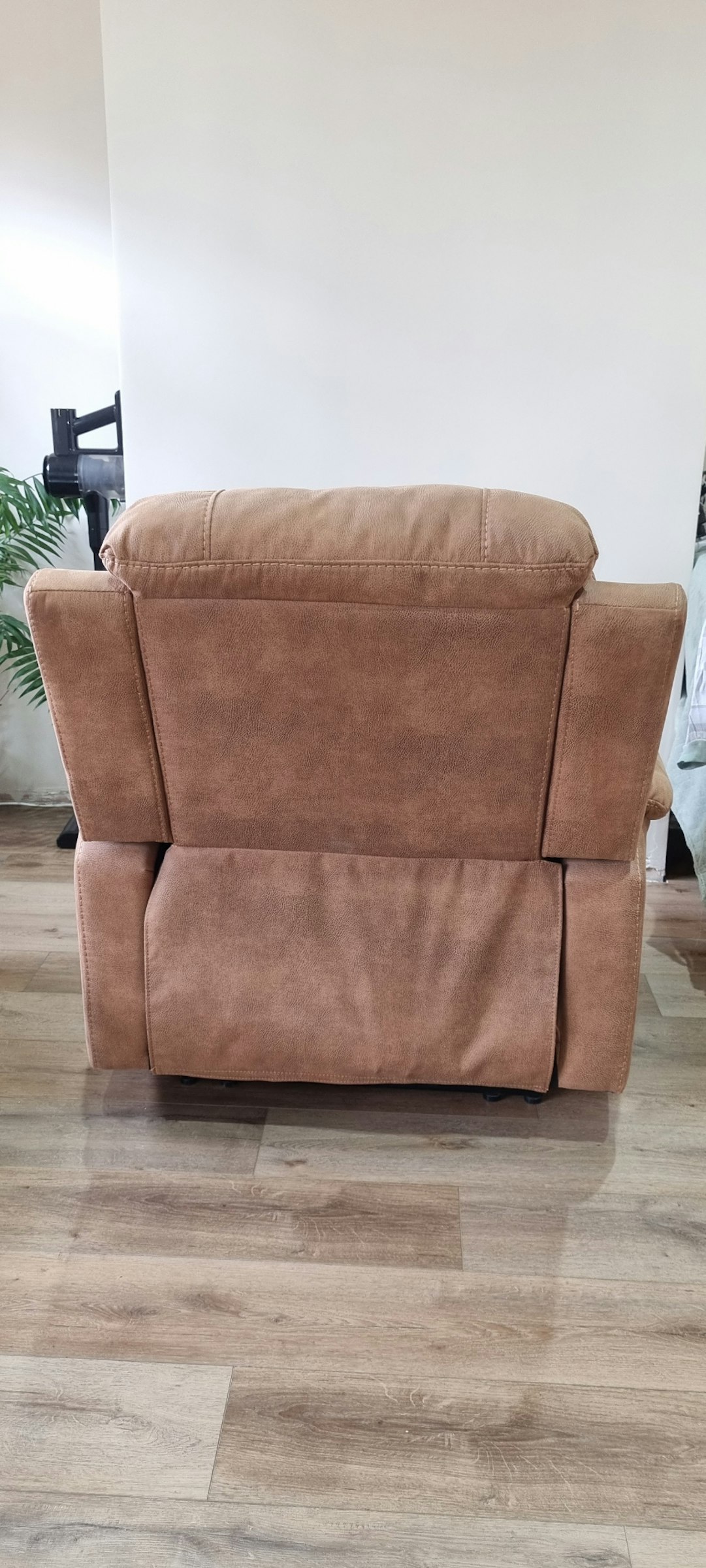 listing photo 2/10