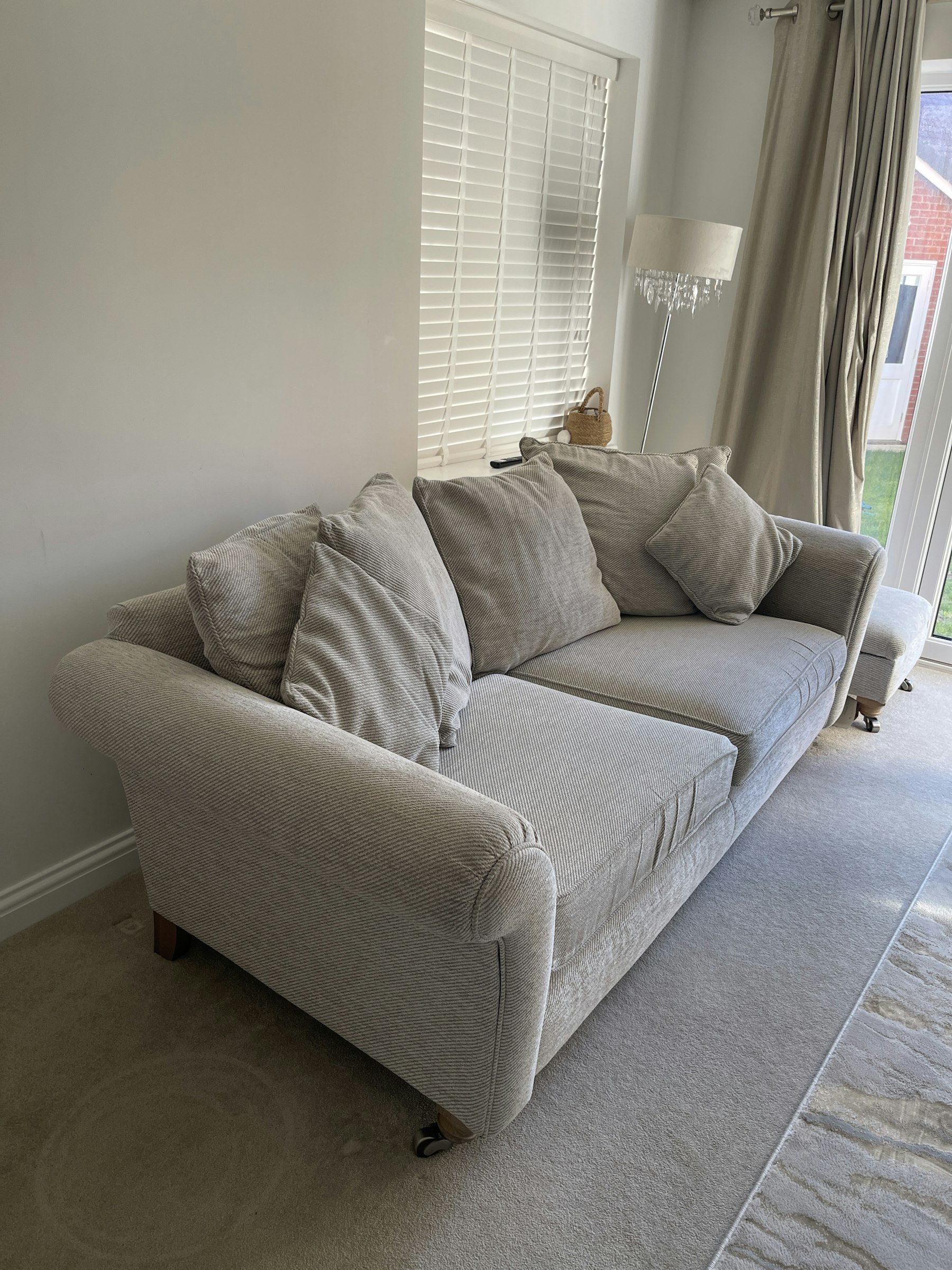 listing photo 4/5