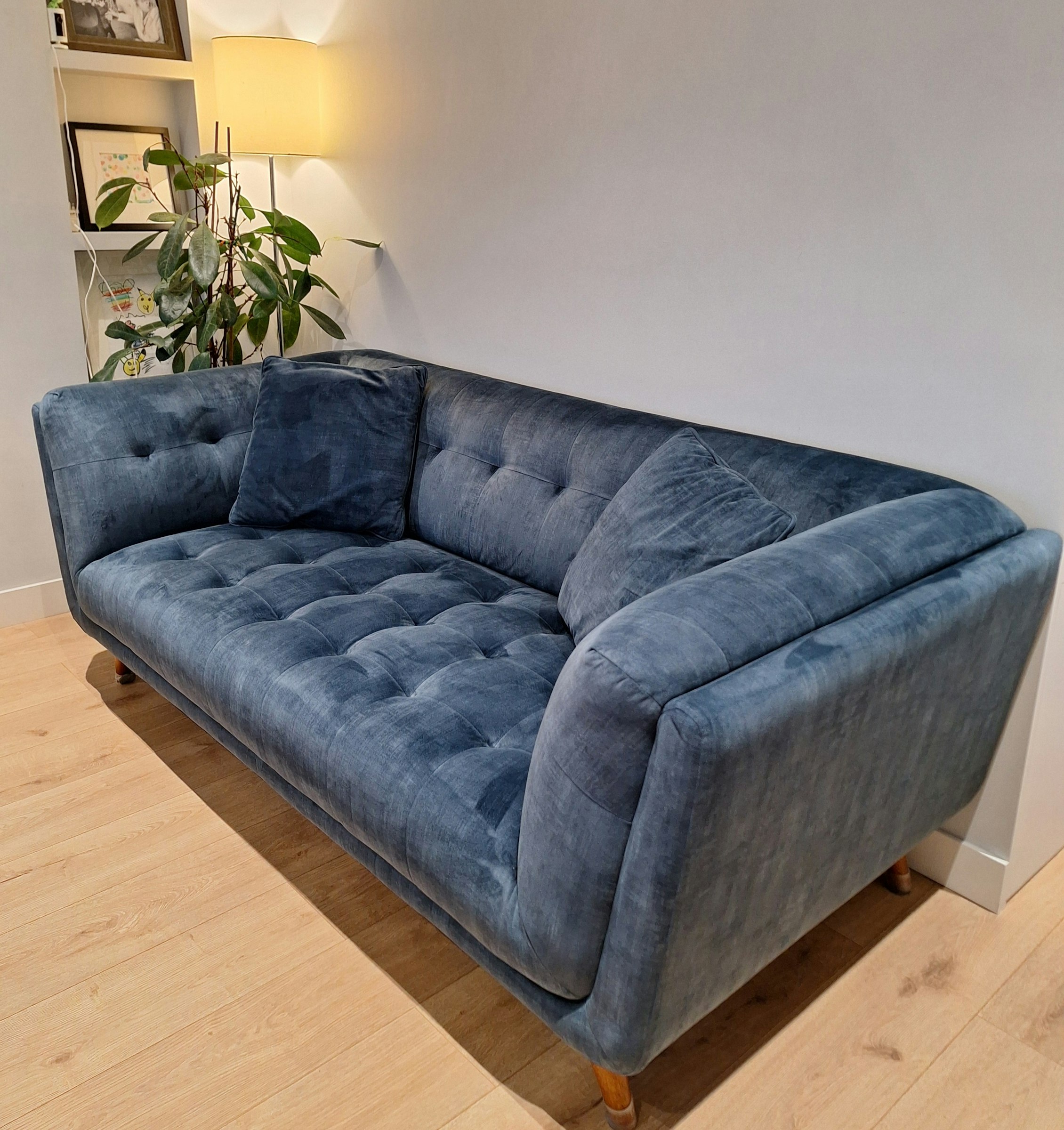 listing photo 3/4