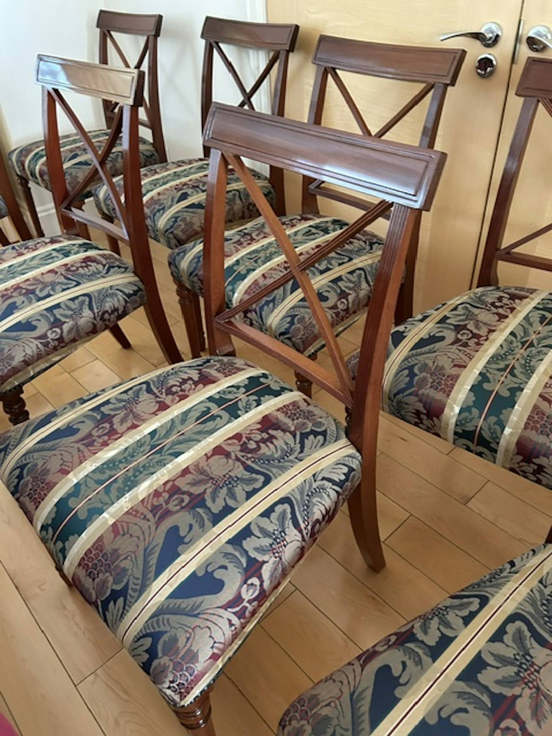 listing photo 2/5