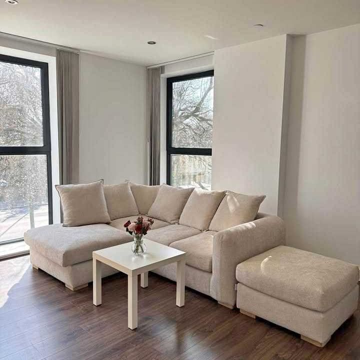 listing photo 2/3
