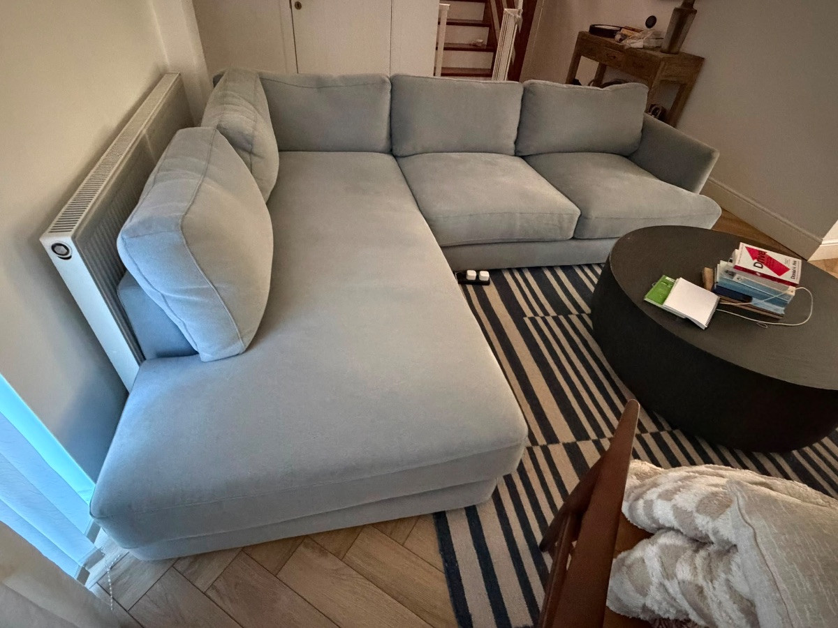 listing photo 2/4
