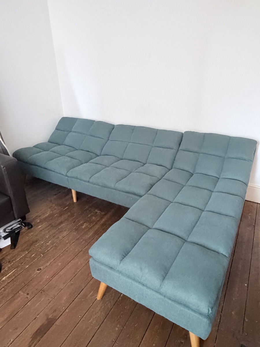 listing photo 2/4