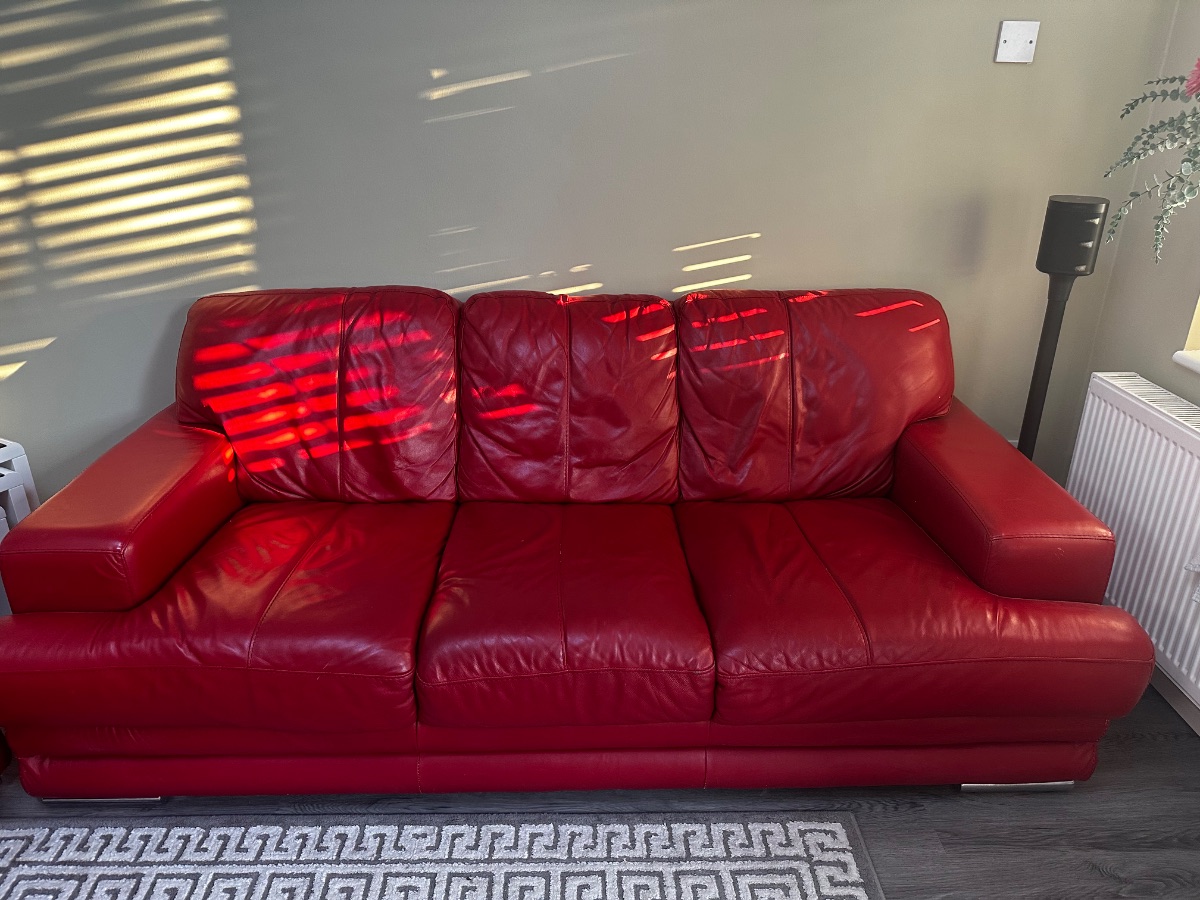 listing photo 2/8